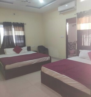 Room - Hotel The Bliss Home Stay (Barwaha)