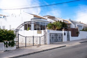 Exterior - Vrbo Property (Ciudad Quesada)