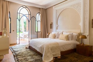 6 chambres, fer et planche à repasser, Wi-Fi gratuit