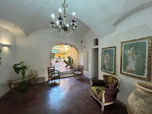 Interior - Duke Room in Pietra Ligure Castle (Pietra Ligure)