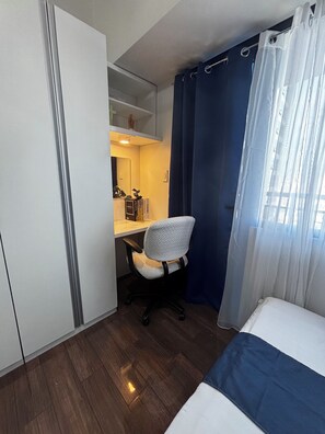 1 bedroom, WiFi, bed sheets - YOUR SANTORINI SANCTUARY AT THE HEART OF MAKATI (Makati)