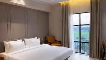 In-room safe, desk, laptop workspace, iron/ironing board