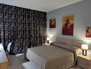 Room - GArt Riviera B&B (Pescara)