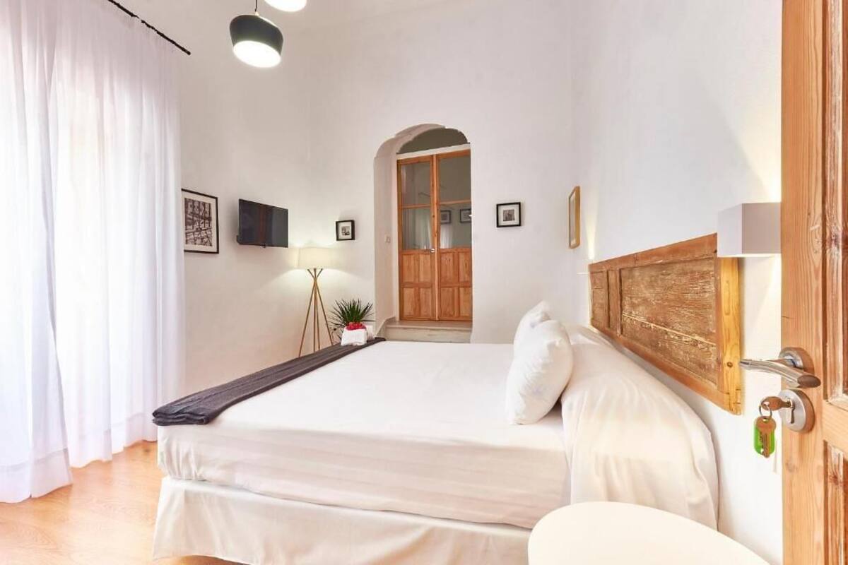 Chambre Double Standard, vue cour intérieure