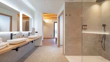 Suite, vistas a la montaña | Baño