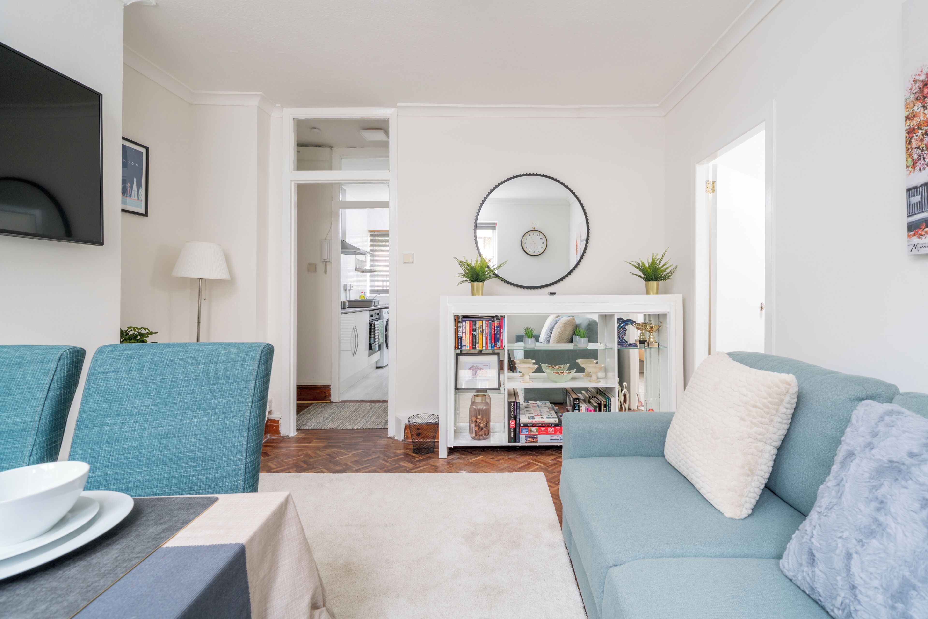 Smart TV, books