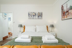 2 bedrooms, in-room safe, iron/ironing board, travel cot - Marvelous 2-bedroom apartment in London perfect for your stay (London)