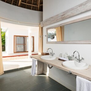 Bathroom - Gold Zanzibar Beach House and Spa (Kendwa)