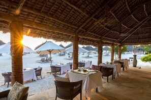 Tempat makan outdoor
