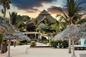 Property grounds - Gold Zanzibar Beach House and Spa (Kendwa)