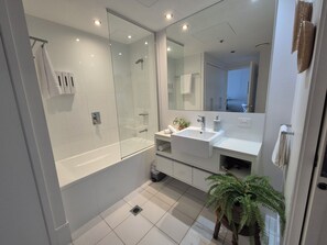 Bathroom - Tropical City Escape (Brisbane)