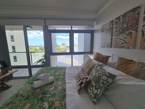Room - Tropical City Escape (Brisbane)