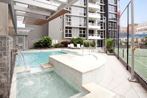 Pool - Tropical City Escape (Brisbane)