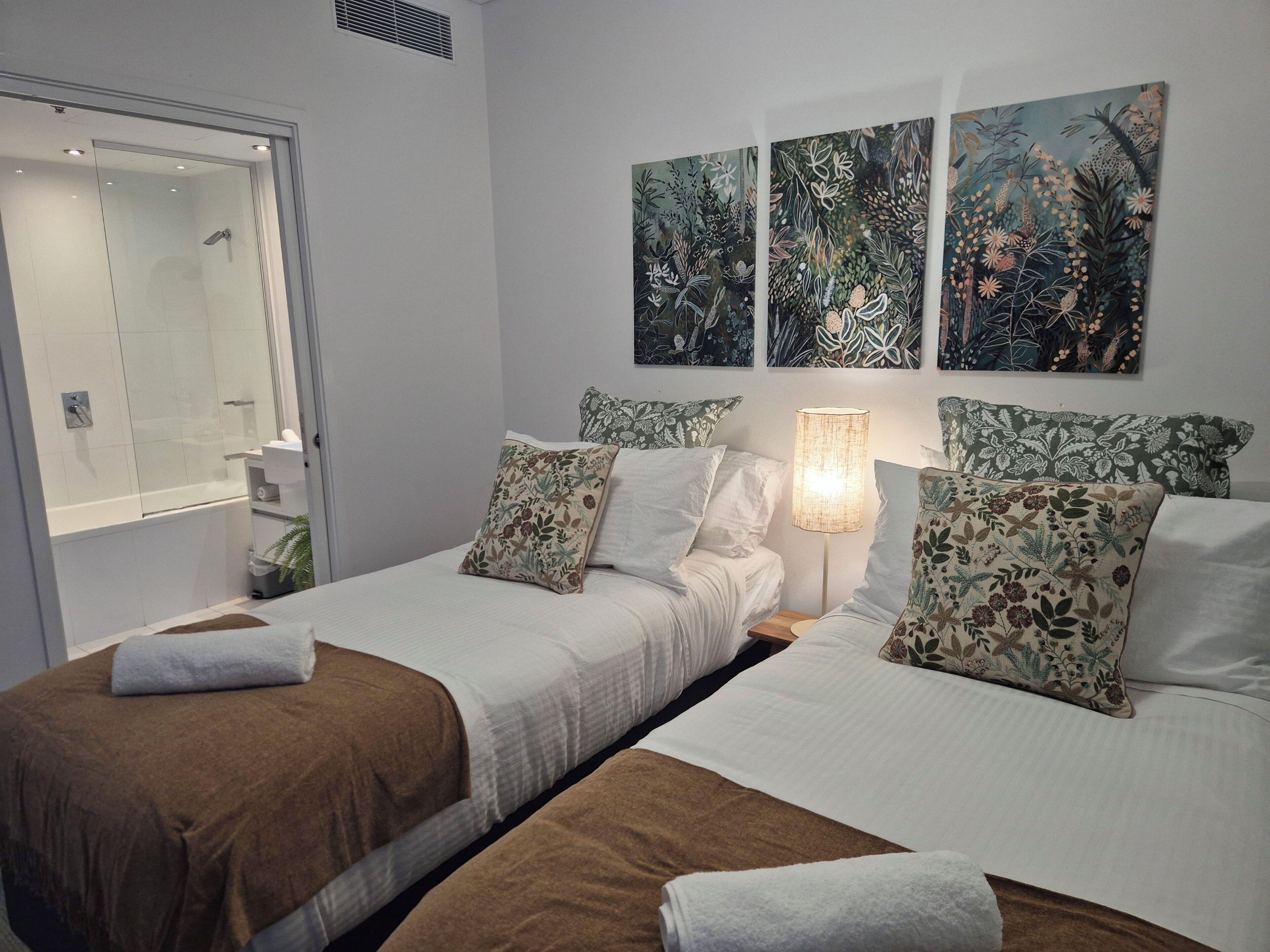 Deluxe Apartment, River View