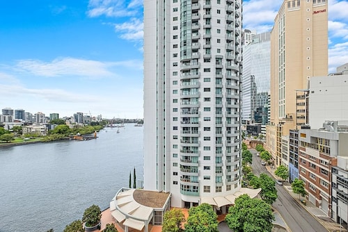 Tropical City Escape