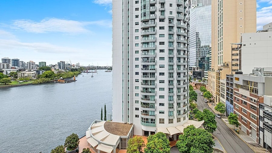 Tropical City Escape