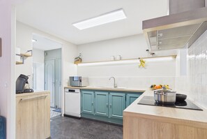 Fridge, microwave, oven, dishwasher - -TELMA-T2 in the city center - 500 m beach (Concarneau)