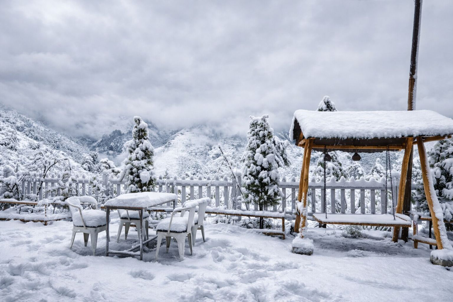 Tempat makan outdoor