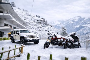 Property grounds - The Tranquil Hotel (Masak)