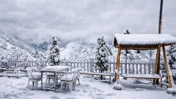 Suite, Mountain View | Outdoor dining