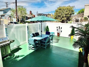 Stadtwohnung, Mehrere Betten, Terrasse, Gartenblick (Heart of Naples) | Ausblick vom Zimmer