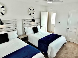 Townhome - flera sängar - uteplats - utsikt mot trädgården (Heart of Naples)