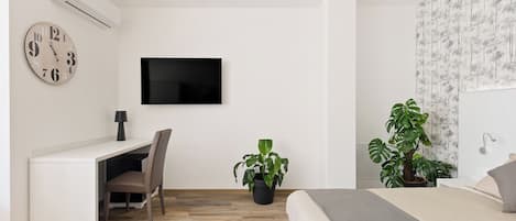 Superior Quadruple Room, Garden View