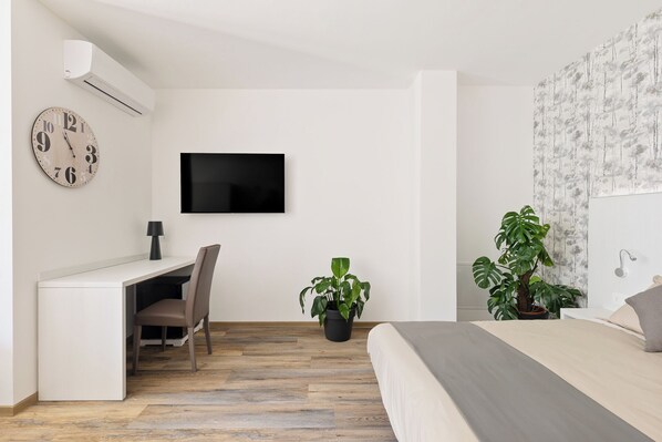 Superior Quadruple Room, Garden View