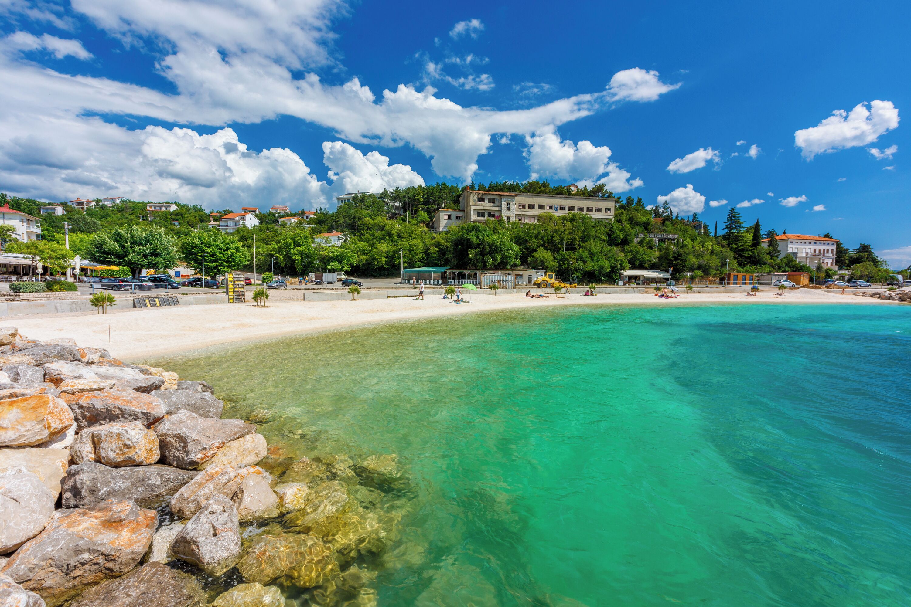 Beach nearby, sun-loungers