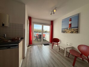 Interior - Apartment 'Traveperle 1' with Private Terrace and Wi-Fi (Lübeck)