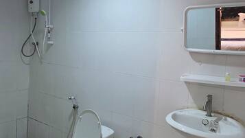 Quarto casal standard | Banheiro