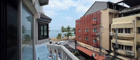 Chambre Deluxe, vue mer | Enceinte de lâhĂ©bergement