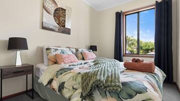 4 bedrooms, iron/ironing board, travel cot, free WiFi