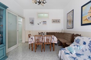 Interior - Holiday Home 'Lido Conchiglie' with Balcony and Air Conditioning (Conchiglie-Alto Lido)