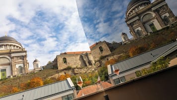 Luxury Suite, River View | Terrace/patio