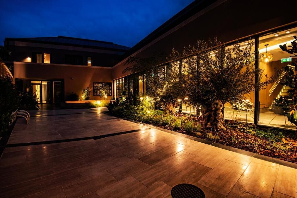 Luxury Suite, City View | Exterior