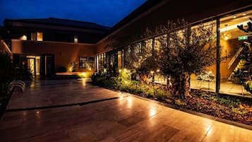 Luxury Suite, City View | Exterior