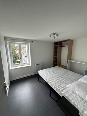 Room - Charming fully furnished T2 (Chavanay)