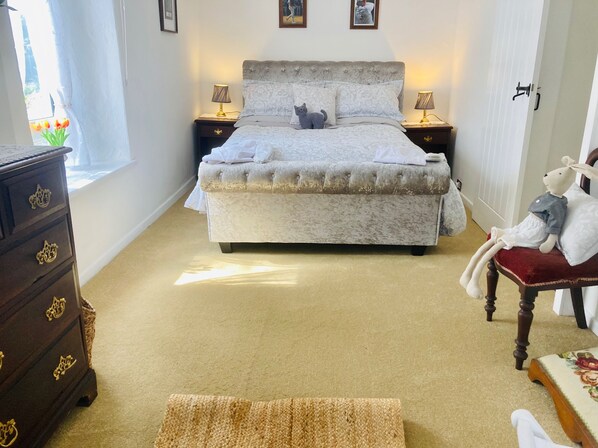 3 habitaciones, tabla de planchar con plancha y wifi gratis 