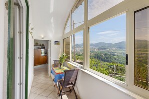 Dining - Holiday Home 'Fortalba House Amalfi Coast' with Sea View, Wi-Fi and Air Conditioning (Dragonea)
