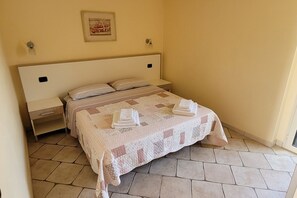Room - Homiday - The Village, Two Bedroom Apartment with Sea View (Tortoreto)