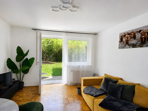 Ferienwohnung Lake Loft Salzburg – Privater Garten, hundefreundlich & WLAN