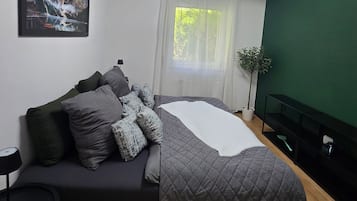 1 bedroom, iron/ironing board, WiFi, bed sheets