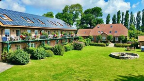 Exterior - Hof Kracht - "Tromper Wiek" apartment for 6(-8) persons with balcony & Baltic Sea view (Putgarten)