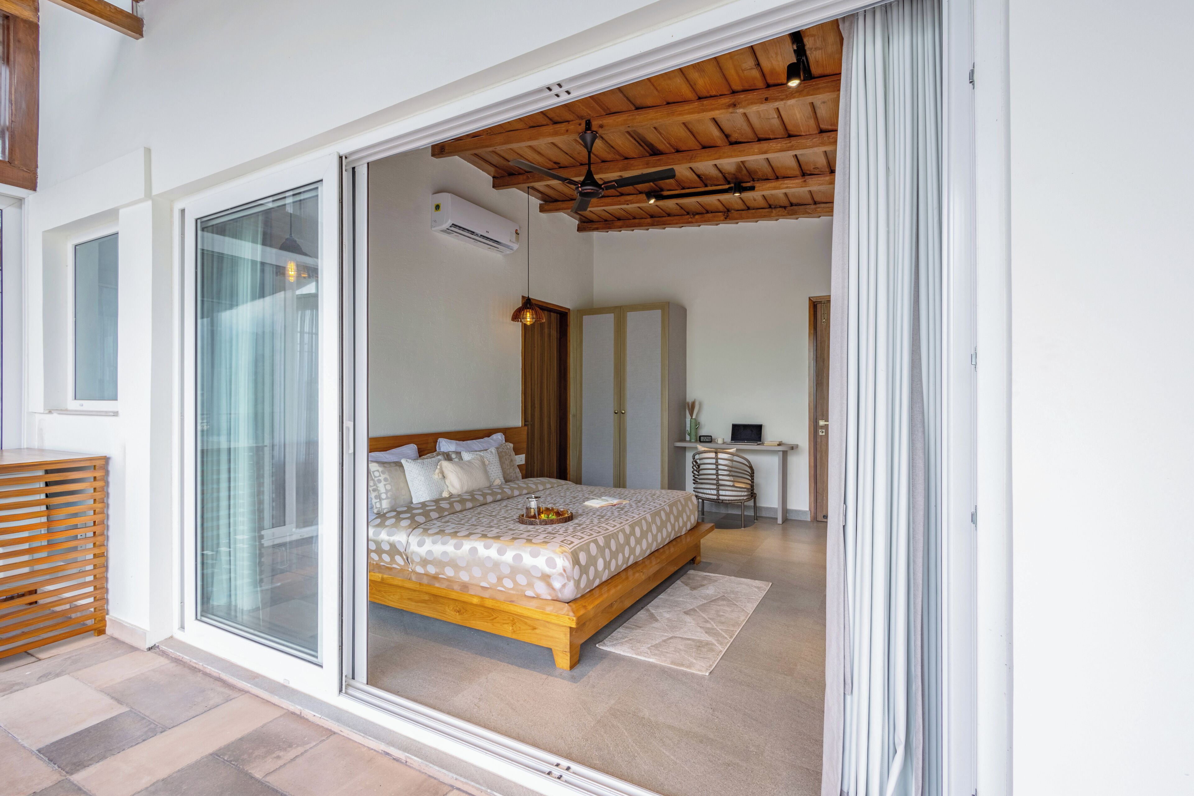 Deluxe Villa, Mountain View | Iron/ironing board, free WiFi