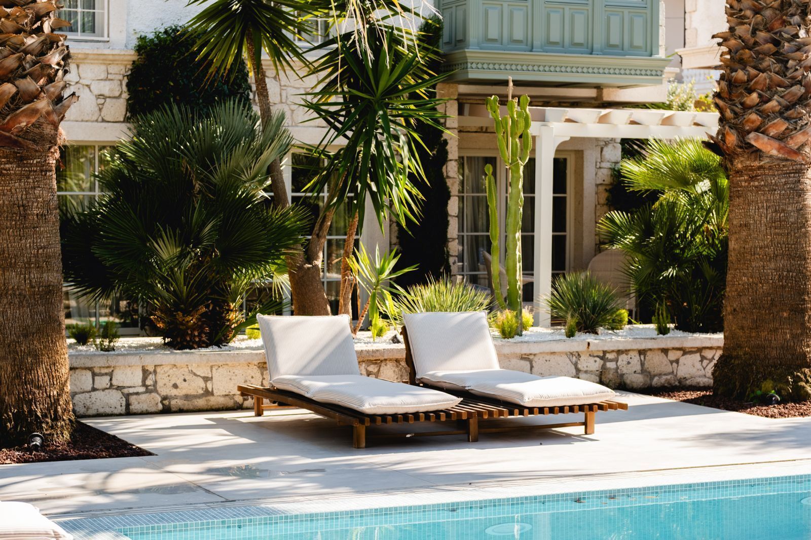 Seasonal outdoor pool