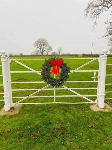 The Granary, Luxuriously Restored Barn on a Farm