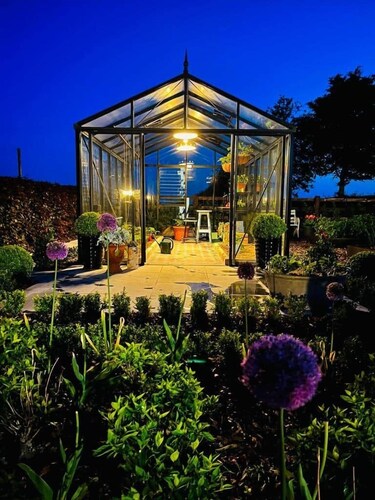 The Granary, Luxuriously Restored Barn on a Farm