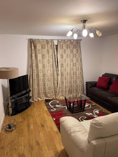 Charming Aberdeen Apartment