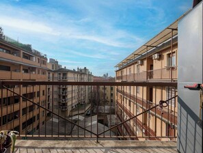 Property grounds - HomeLovers Bright and White House Navigli District (Milano)